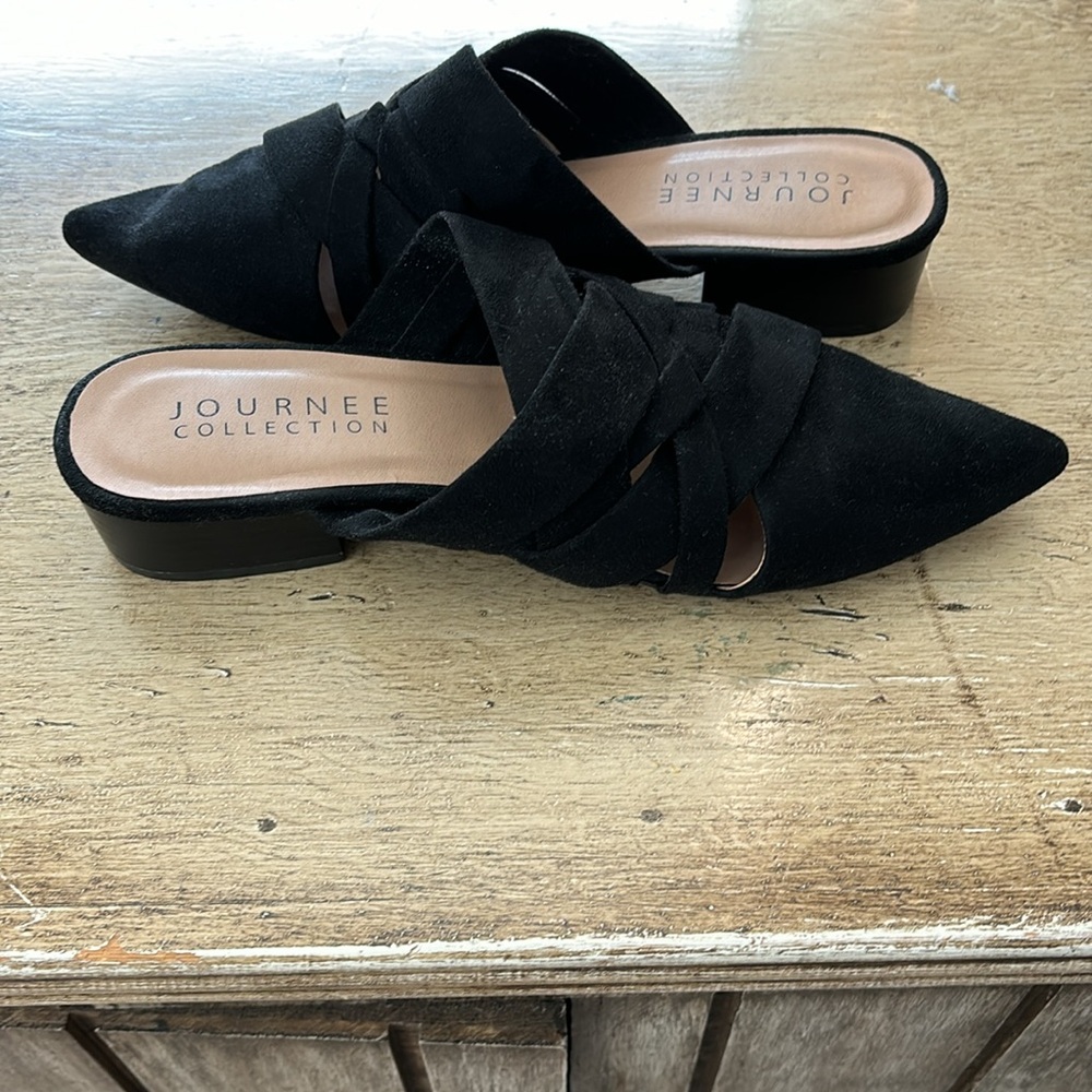 Journee Collection Kalida Mule - Picture 3 of 11